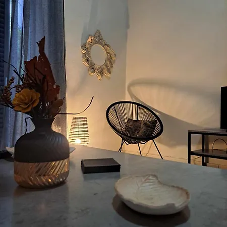 Felina House * Artemi